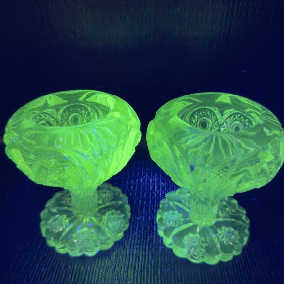 IMPERIAL GLASS OHIO Zipper Heart Clear Heavy Votive Manganese 365nm UV Glow Set - Picture 4 of 11